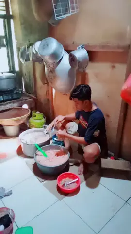ank bujang ku jre pengen sukses dadi tukang bakso,,amiinn