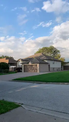 First time in 25km/h winds! Tango guided her like a champ 😁 #freeflight