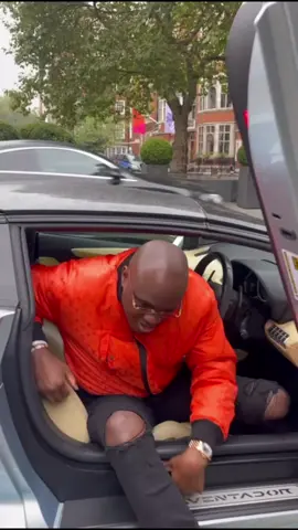 🍊🍊🍊 #ThatNewLookFeeling #pastortobi #BOSSMoves #louisvuitton