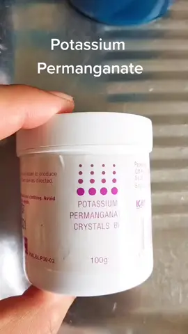 Potassium Permanganate bath to get rid of all the external parasites #discus #aforfish #a4fish #aquarium #singapore  #fyp #ppbath