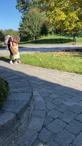 Someone loves her big sister! “AJJJJJ” 💞 #fyp #sisters #sisterlylove #busdropoff  #sisterslove #sistergoals #schoolsout #schoolbus #waitingforyou  #youareloved #youarethereason