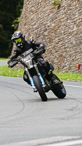 Backing it in like a boss 👌👍#fypシ #bikelover #supermofools #supermoto