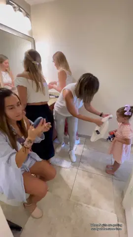 La historia de nuestras vidas 😂 #IKnowWhatYouDid  #ForYouPizza #sisters #sisterhood #funny #funnyvideo #truestorytime #kidscomedy #bestiegoals