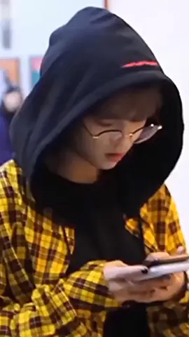 putanginang mukha yan ang gwapo #TWICE #fypシ #kpop #fyp #jeongyeon #twicejeongyeon