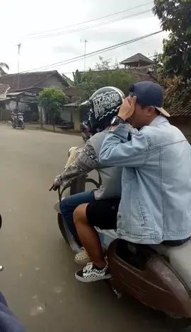 Skuy🛵 #vespaindonesia #vespa #rangkasbitungbanten #fyp #gaskeun #fypシ #gaskuy #fypage #gastipistipis #jalanjalan #keluarbentar #motoran