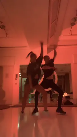 🔥🤍 @levinlange DC: @Ariesjude Blaza #choreo #dance #dancer #dancechallenge #music #song #trend #fyp #foryou #openarea