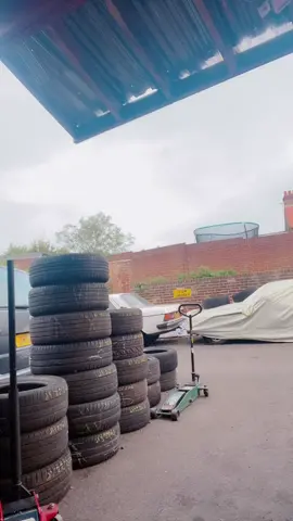 #viral #fypシ #fyp #omg #fy #humour #tyrechanging #❤️ @redhotcosmetics @nikiamarshall1