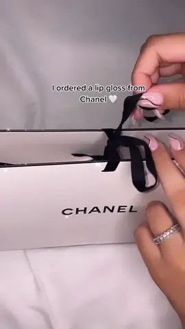 It came in the cutest packaging 🤍 #unbox #chanellipgloss #chanelunboxing