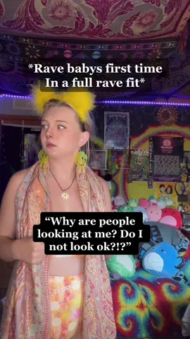 GO BESTIE GO ✨😇 @freedomravewear @elysianauraarts @brittsblossoms #gogirl #ravebaby #ravetok #hypeman #plur