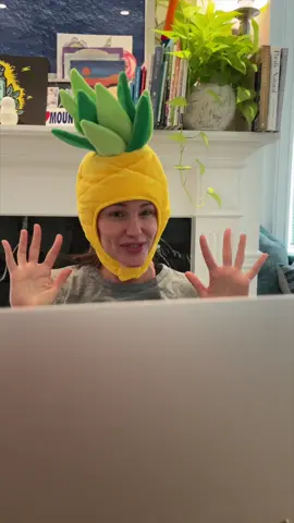 Hi! Mo here, from Jen’s house. Please enjoy this peek into what it’s like to report to this bawse. 🙄🤣♥️ Happy #BossDay, JG!