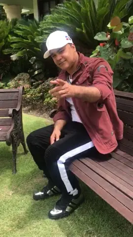 Voy a cantarles un poquito. Les mando un abrazo. 😉 #ZacariasFerreira #bachata #YaNoTeBuscare #acapella