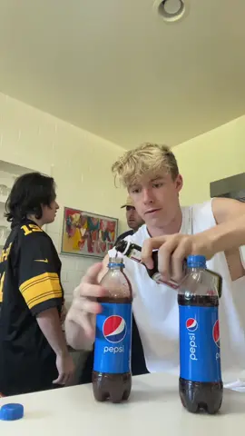 Idk what to do anymore 😭 #foryou#fyp#foryoupage#omg#fail#dumb#brother#bruh#why@michaelzeidel