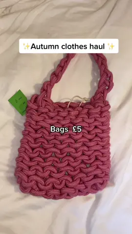 follow my instagram :) #MakeItCinematic #charityshophaul #thrift #thrifted #thriftfinds #sustainablefashion