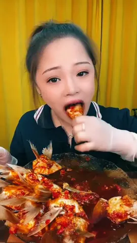 🤤👌#fishtail#looksyummy#eat#mukbang#eatingasmr#tiktokfood#yummyfood#foryou#fypasmr#spicyfood#tiktokmukbang#chinamukbang#fypシ