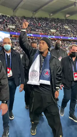 ✨ 𝐿𝐸𝐺𝐸𝑁𝐷 ❤️💙 #Ronaldinho