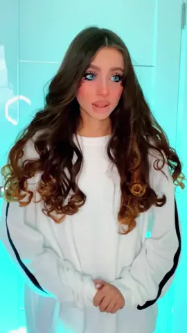 ⚠️ FAKE POV ⚠️ — Ты начинаешь видеть галерею рандомного человека ✨ inst: lia.steffi 📔