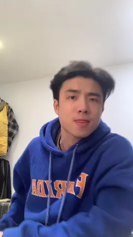 Không hiểu sao mỗi lần bế là nó nhìn đắm đuối thế 😂😂 #meow #catsoftiktok #cat #cats