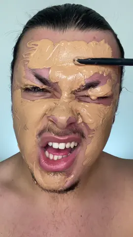 I don’t feel right when I don’t do a cut crease 😂🎨 #makeup #fyp #viral