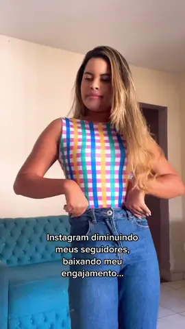 Quase quebrei a tela do meu celular p gravar esse vídeo. 🥲🤡 me sigam na rede vizinha! #fy