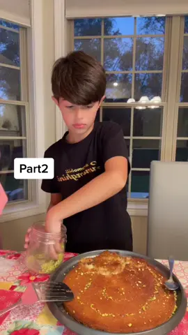 تركتو يعمل الي بدو اياه 😂#fyppppppppppppppppppppppp #كنافة #ترند #wholeheartedrecipes