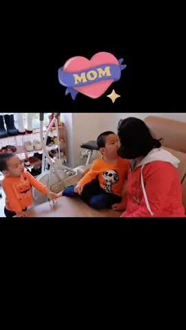 Mom and sons kisses👩👦👶😘 ~~Episode2⃣#momandsons #momandsontiktok #kissmom #momandsontime#kiss #momandsonkisses #momandsonkiss #hugsandkisses