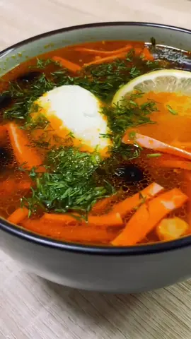 Обязательно попробуйте. Это очень вкусный супчик 🍲 #солянкарецепт #солянка #супсолянка #суп #рецепты #день_повара