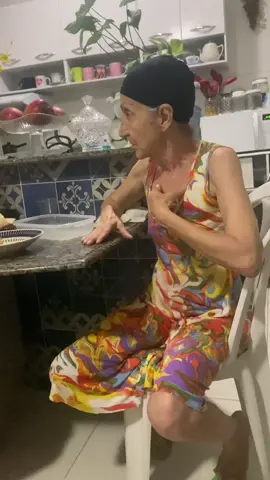 Vovó contando a história de uma mulher bastante ciumenta parte 1! 😂😂😂