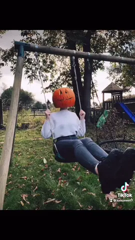 Embracing hot girl autumn by taking part in the #pumpkinheadphotoshoot with #Sustainability in mind! 🎃🍁 Like and follow for part 2 #fyp#halloween