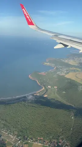 Chuẩn bị hạ.cánh.tại.sân.bay Vinh - Nghệ An . Cảnh đẹp tuyệt vời !!! 👍👍👍