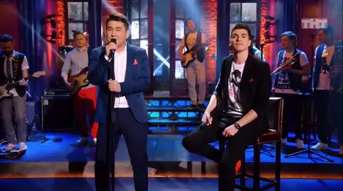 #историялюбви #азамат #азаматмусагалиев #коммунисткаиединорос #скрепы #восхищение #оченькрасиво #полныйулет💥 #отличнаяпесня