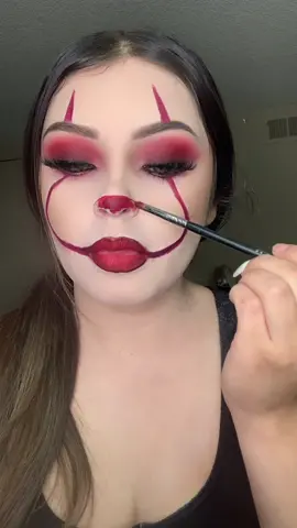Pennywise easy makeup tutorial 🎈#halloweenideas #halloweenmakeup #pennywise #makeuptutorial #fyp#it #foryourpage