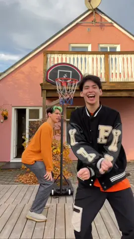 I hate him @nichlmao