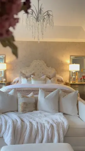 Nothing like a made bed to come home too… #mademybed #glamup #bedroomdecor