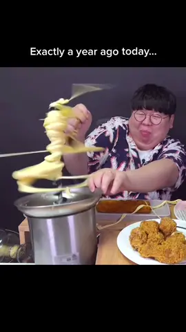 ✨CEO of innovative mukbang✨That cheese tornado tho I CAN’T🤣 #cheese Yt: @tastyhoon #tastyhoon #mukbang #asmr  #tiktokkorea #eatingshow #fypシ #테이스티훈