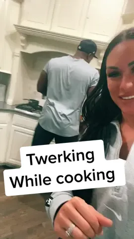 That’s my baby daddy #SamsClubScanAndGo #husbandwife #goals