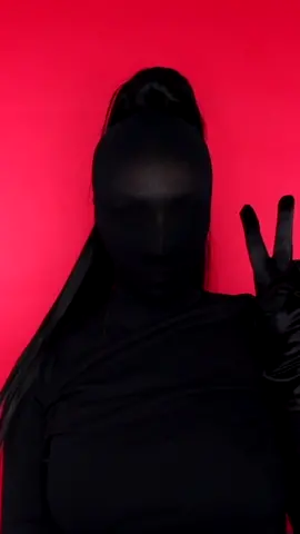 All you need is tights 😂 #kimkardashian #costumeideas #fyp #makeuptok #halloween #outfitideas #tights #fashiontok #halloweendecor