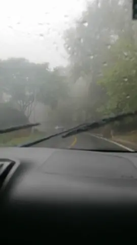 Vieran que bonito fue viajar así 🥰❤️ #Viaje #Guadalajara #Jalisco #lluvia #Auto #family #viral