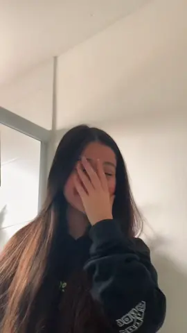 cheguei da escola !!!!! ufa