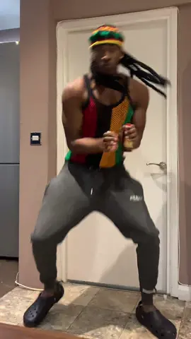 #LegDayLeroy keeping that waitline fluidity deya 😎 #a1adventures #a12funny #fyp #foryou #foryoupage #4u #caribbean #yardie