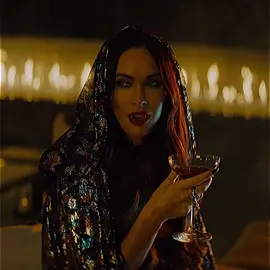 vampire gfs #meganfox #meganfoxedit #nightteeth #nightteethedit #sydneysweeney #sydneysweeneyedit