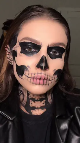 i don’t feel sad I don’t feel anything 💀 #tatelangdon #tatelangdonmakeup #halloweenmakeup #happyhalloween #ahsmakeup #31daysofhalloweenmakeup #skull