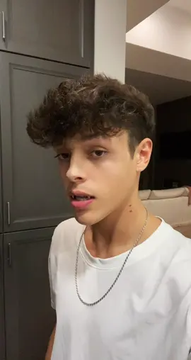 I think it’s finally time to tell y’all im a vampire :)