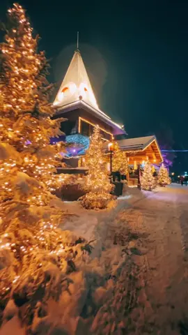 It's beginning to look like...#Christmas #lapland #finland #rovaniemi #visitfinland #santaclaus #arcticcircle #santaclausvillage #magic #tiktokfin