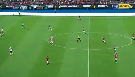Golazo de Claudio Aquino. Clásico del Fútbol Paraguayo#paraguay #viral #parati#cerroporteño #futbol #futbol⚽️ #fyp #olimpia