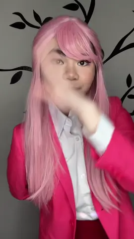 Ofc I had to do the dance. Now I just need someone to do it with me- #wotakoiloveishardforotaku #narumimomose #narumimomosecosplay #wotakoi