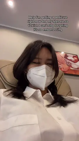 i felt so sorry for the nail guy 🥲 #nails#pedi#massage#relatable