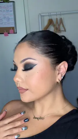 Luved this smokey eye tutorial on my YouTube channel! Link in bio🖤🖤  #blacksmokeyeyelook #smokeyeyemakeuplook