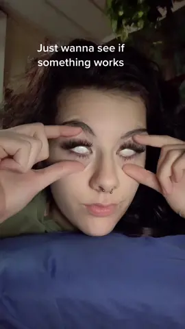 Close your eyes tight and open your eyelids with your fingers <3 #fyp #fypシ゚viral #scaredmyself #bored