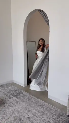 Come wedding dress shopping with me! @annabe_bridalboutique Dallas! 🤍🖤#dallasweddingdress #plussizeweddingdresses