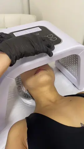 Foto terapia con CABINA LED ✔️ #foryou #relax #skincare #tiktok #esteticafacial #beauty #skincarecheck #villadevotoarg #cabinaled #cabinaledfacial